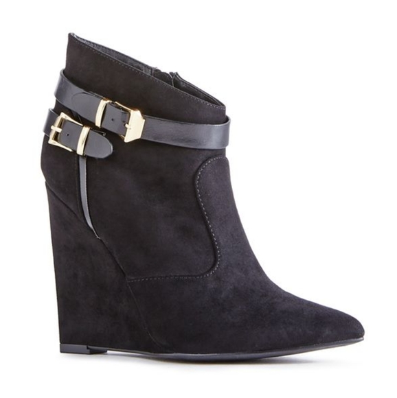 JustFab Fantine Pointed Toe Wedge Booties - Picture 1 of 6